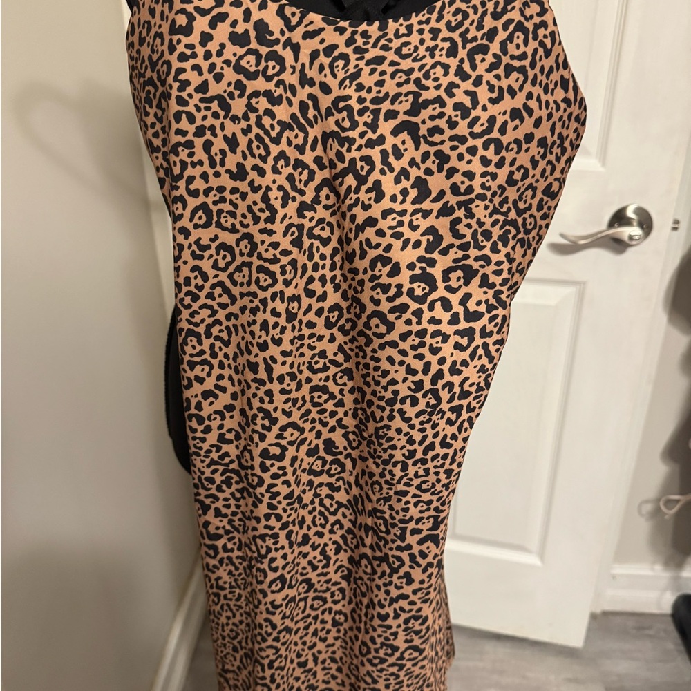 Leovqn animal print dress activewear with biker shorts with pocket SPF 50